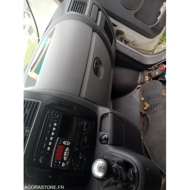 2012 Peugeot Expert-43596620