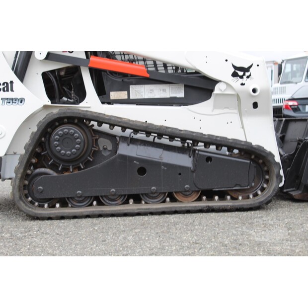 2015 BOBCAT T590-43596952