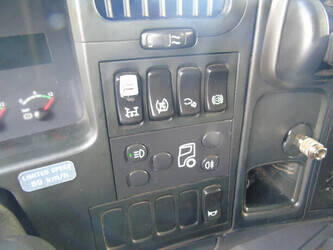 2006-scania-p420-1381602-43597331