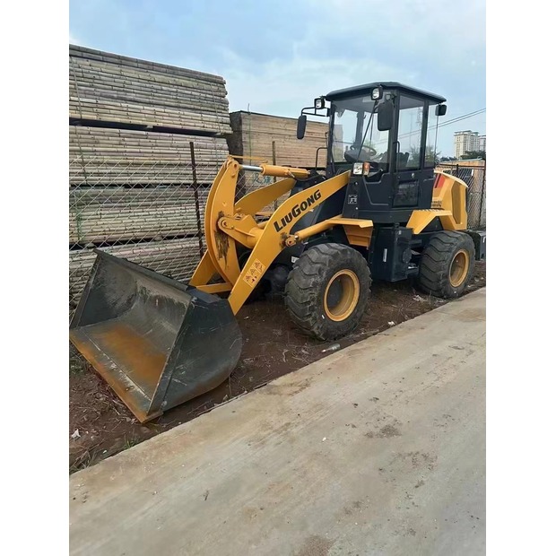 2018 LiuGong CLG820H-43598029