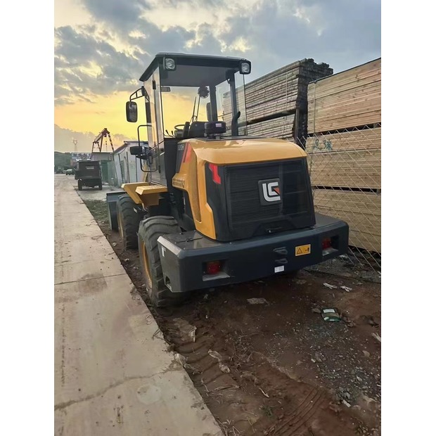 2018 LiuGong CLG820H-43598031