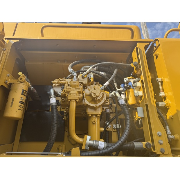 2024 Caterpillar 349D2L-43598316