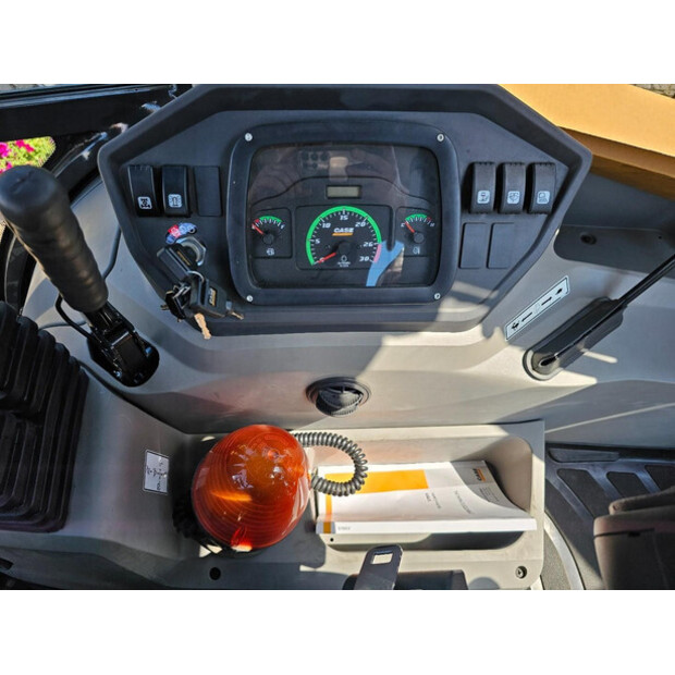 2025 CASE 570SV-43598509