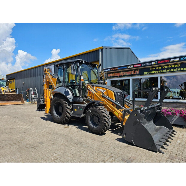 2025 CASE 570SV-43598590