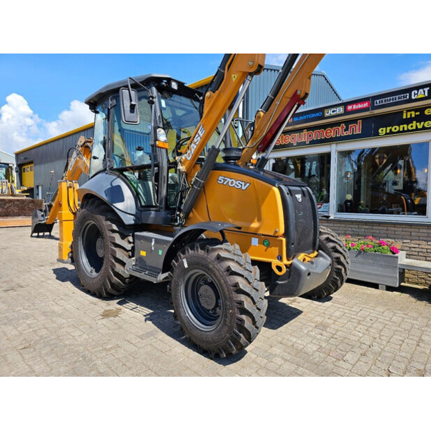 2025 CASE 570SV-43598593