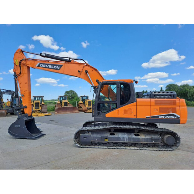 2025 Doosan DX225LC-7M-43598847