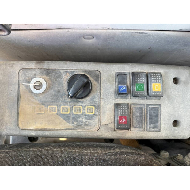 2007 هيونداي 210LC-7-43599198