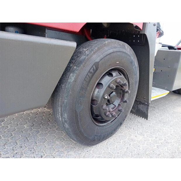 2024 Terberg YT220-43599339