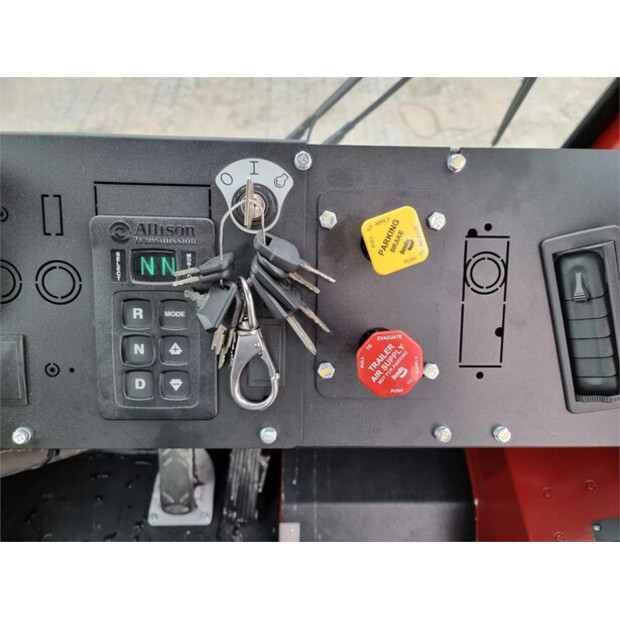 2024 Terberg YT220-43599367