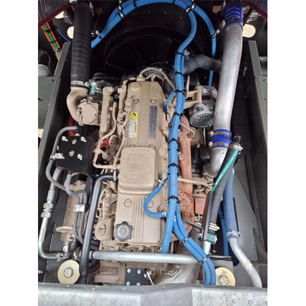 2024 Terberg YT220-43599373