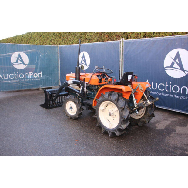 KUBOTA B1500DT-43599501