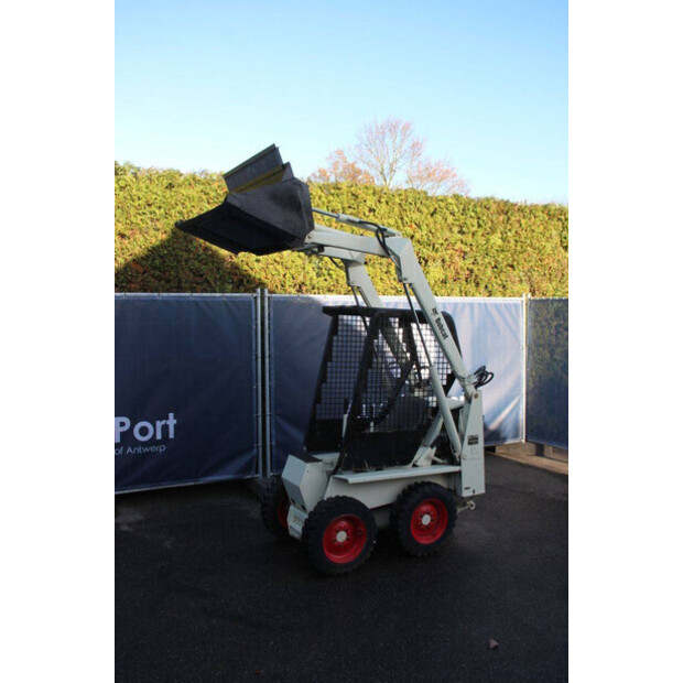 2025 BOBCAT 310-43600352