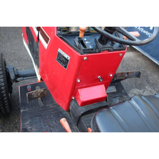 Shibaura S325 Hydrostaat-43600405