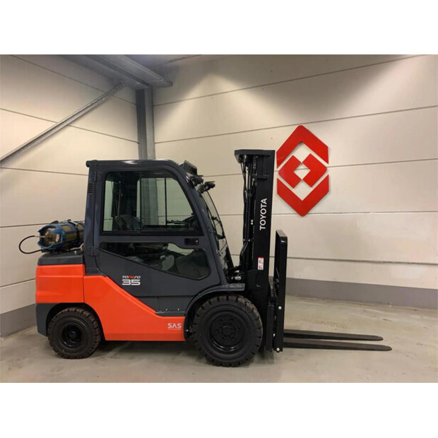 2023 Toyota 02-8FGJF35-43601099