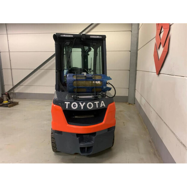 2023 Toyota 02-8FGJF35-43601105