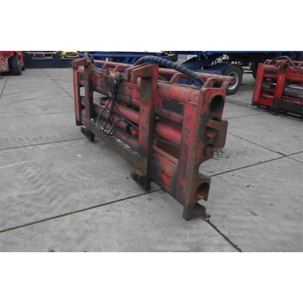 2004 Bolzoni Auramo P-1000LSE Bale Clamp-43601196