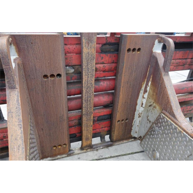 2004 Bolzoni Auramo P-1000LSE Bale Clamp-43601200