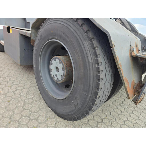 2006 تربيرغ YT182-43602461