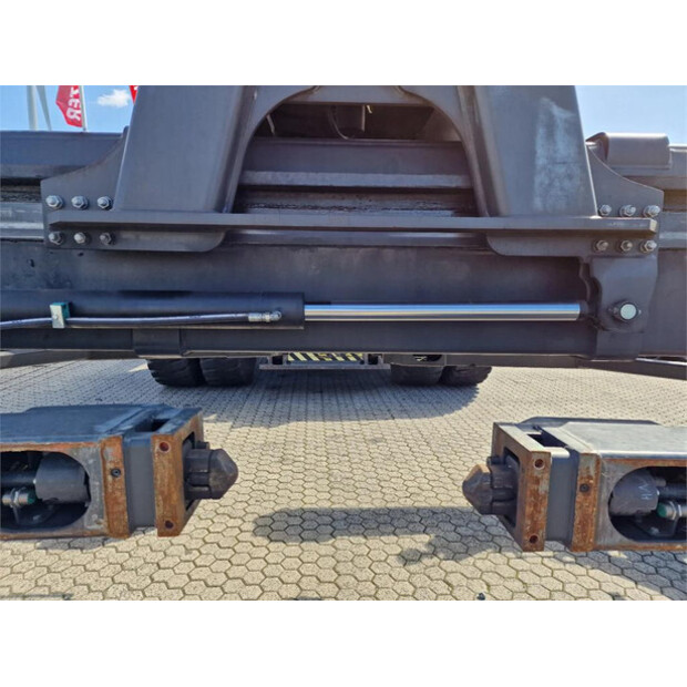 2017 Elme 817-19046-43602680