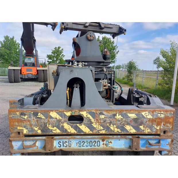 2017 Elme 817-19046-43602688