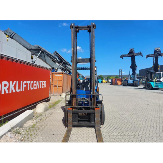 2010 ميتسوبيشي FG50CN-43602990