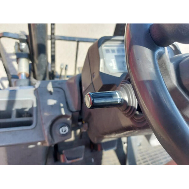 2010 ميتسوبيشي FG50CN-43603000