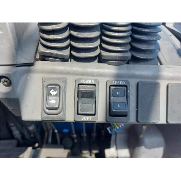 2010 ميتسوبيشي FG50CN-43603001