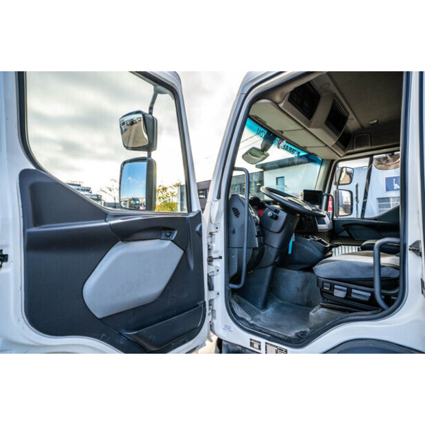 2014 Renault D12-43603472