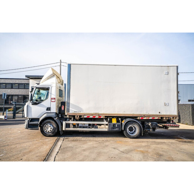 2017 رينو D14-43603485