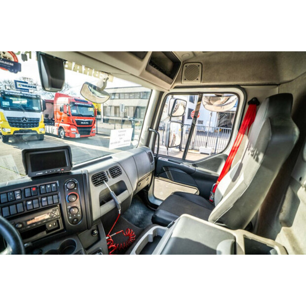 2017 رينو D14-43603487