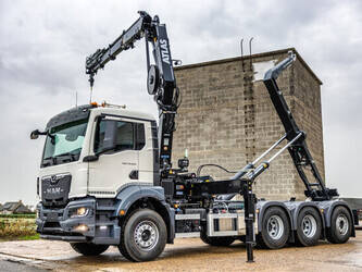 صورة ل شاحنات مع هوك 2025 مان TGS 35.520