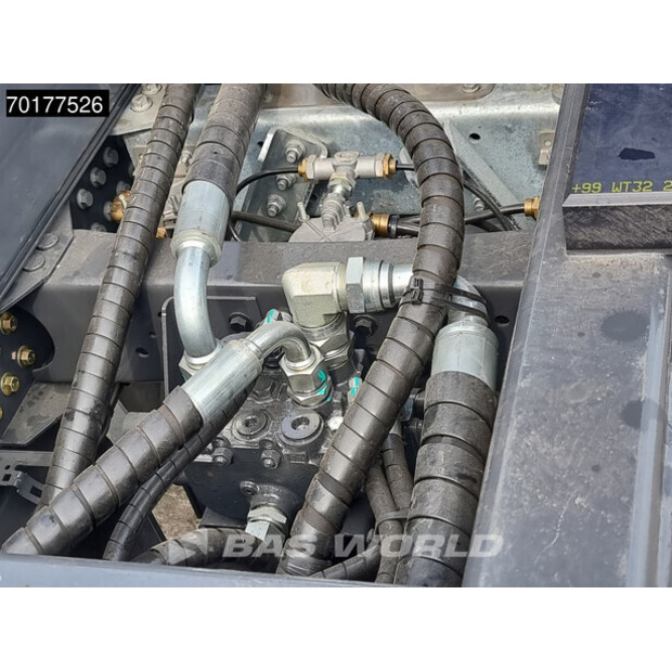 2022 فولفو FMX 520-43603885