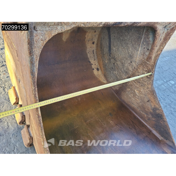 2012 كوماتسو PC240LC-10-43604156