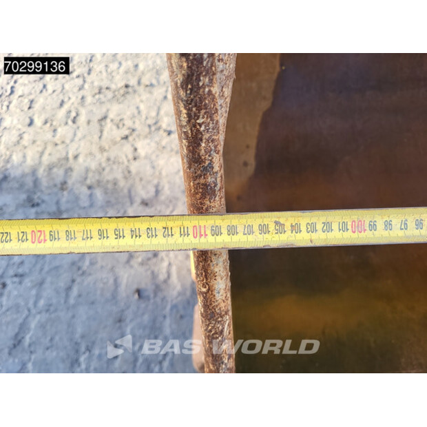 2012 كوماتسو PC240LC-10-43604157