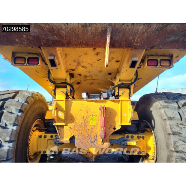 2017 فولفو A60H-43604192