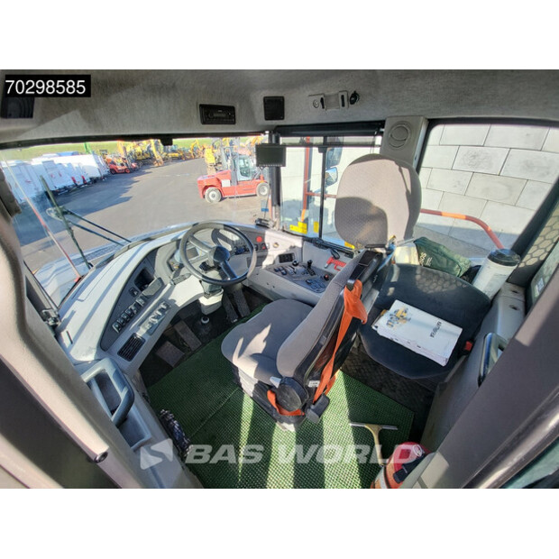 2017 فولفو A60H-43604211