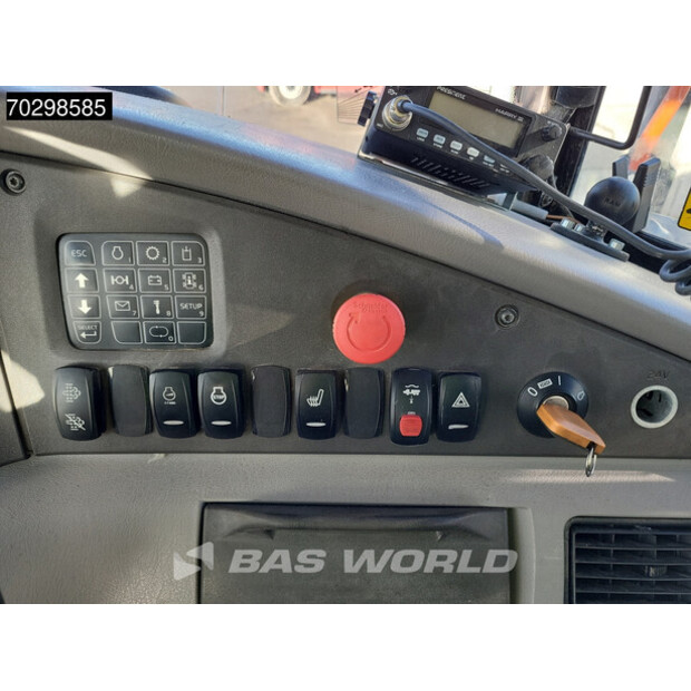 2017 فولفو A60H-43604214