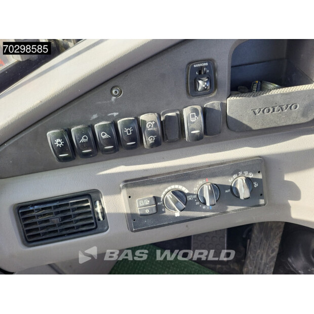 2017 فولفو A60H-43604215