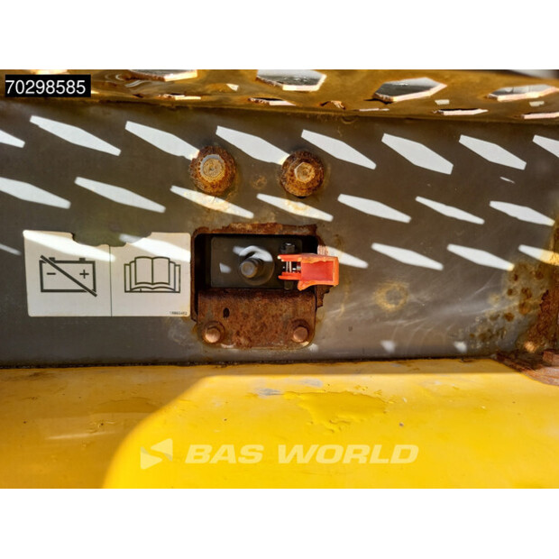 2017 فولفو A60H-43604221