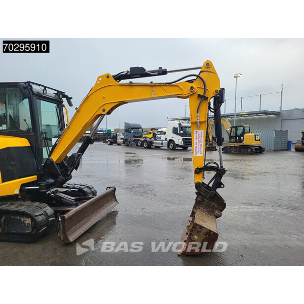 2021 جيه سي بي 50Z-2-43605244