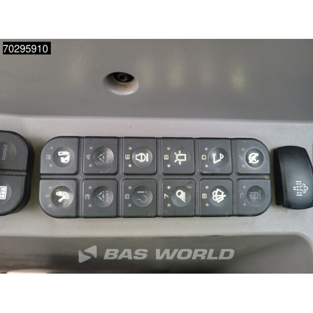 2021 جيه سي بي 50Z-2-43605276