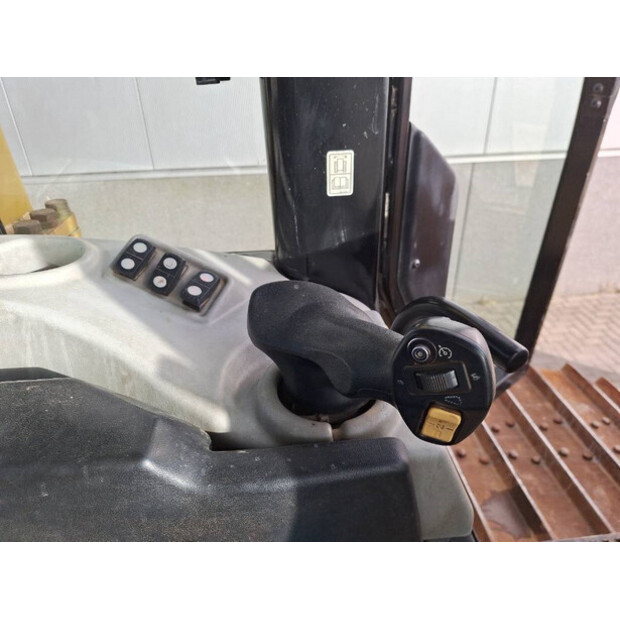 2014 كاتربيلر D6N LGP-43621871