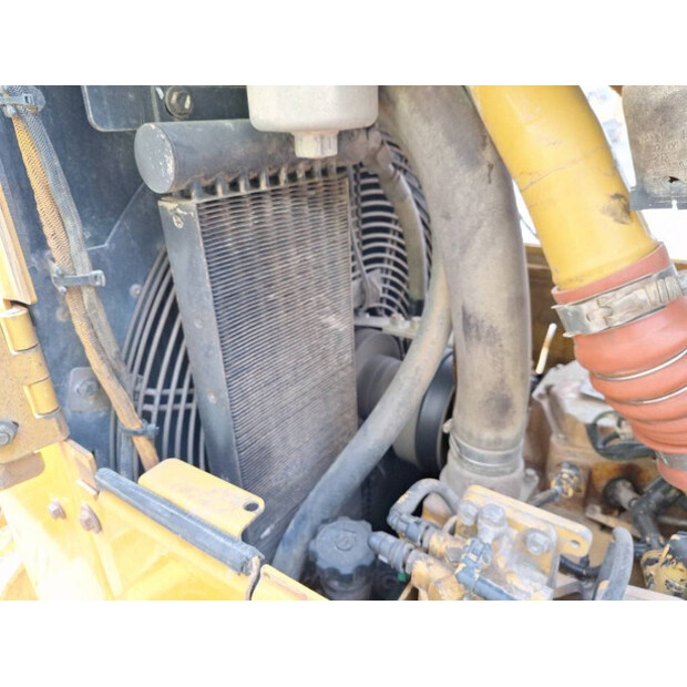 2014 كاتربيلر D6N LGP-43621879