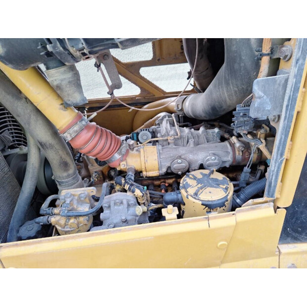 2014 كاتربيلر D6N LGP-43621880