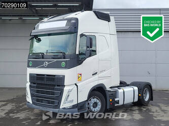 صورة ل رؤوس شاحنات 2022 فولفو FH500