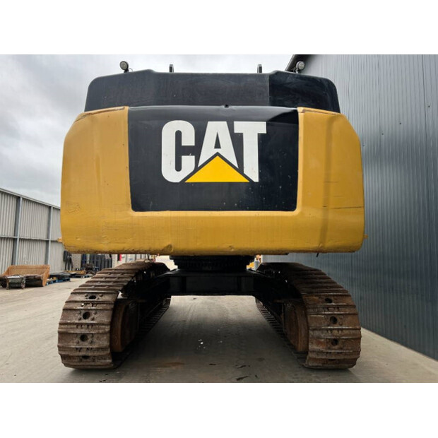 2020 كاتربيلر 352F-43623556