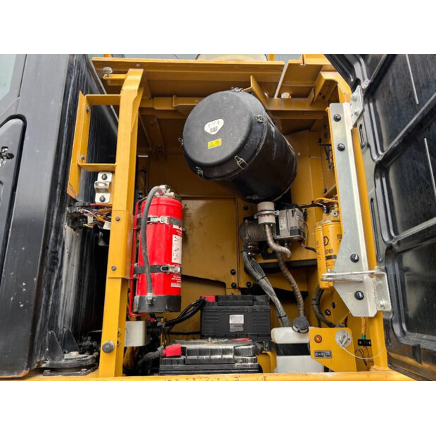 2020 كاتربيلر 352F-43623583