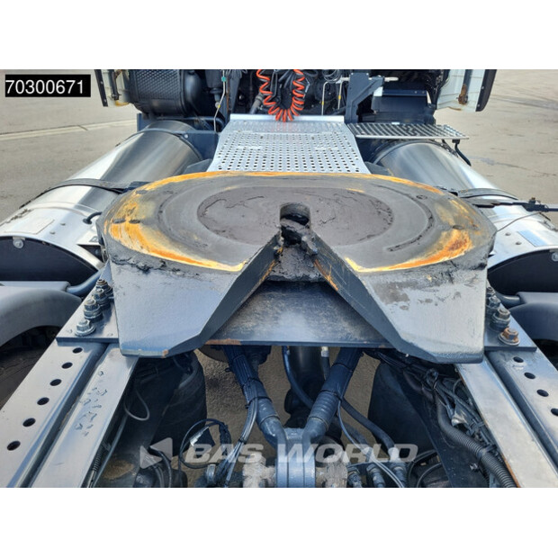 2020 Iveco S-WAY-43623916