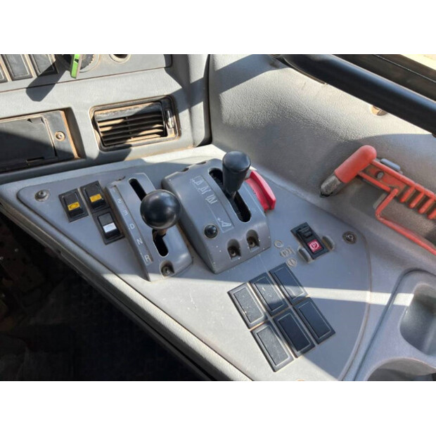 2008 فولفو A30E-43624645