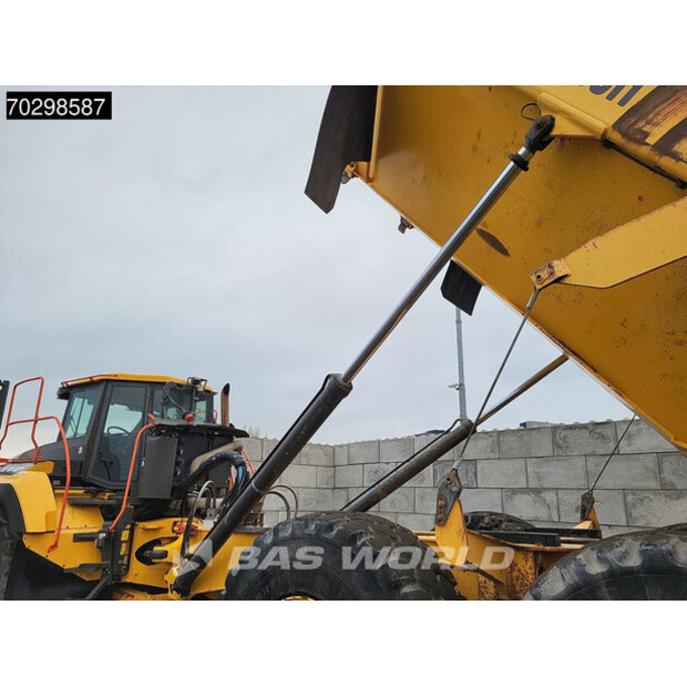 2017 فولفو A60H-43625669